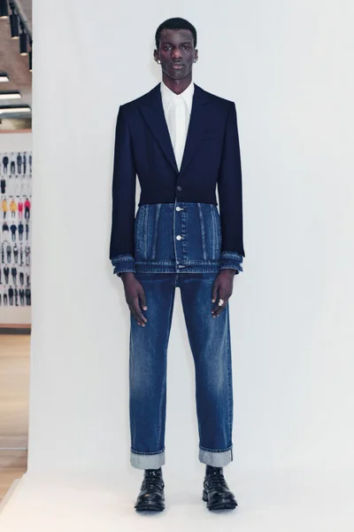 Look 2